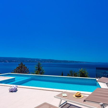 Villa Belvedere With Heated Pool, Billiards, Media Room, Sea Views,10 Pax Omis Exterior photo