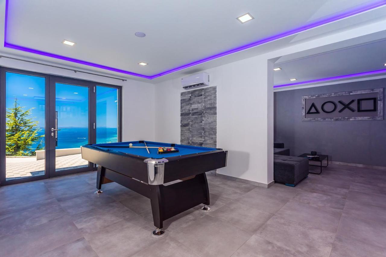 Villa Belvedere With Heated Pool, Billiards, Media Room, Sea Views,10 Pax Omis Exterior photo